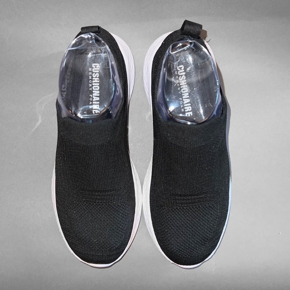 Black Cushionaire Athletic Shoes - Picture 1 of 10